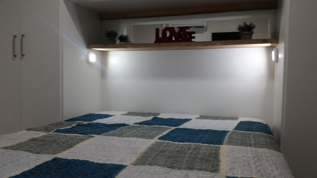 Apartment Mandakaru Residence Flats